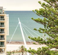 Beachside luxury  comfort ocean views in Glenelg - Hervey Bay Accommodation