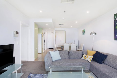 Beachside Luxury & Comfort, Ocean Views In Glenelg - Hervey Bay Accommodation 10