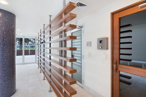 Beachside Luxury & Comfort, Ocean Views In Glenelg - Hervey Bay Accommodation 27