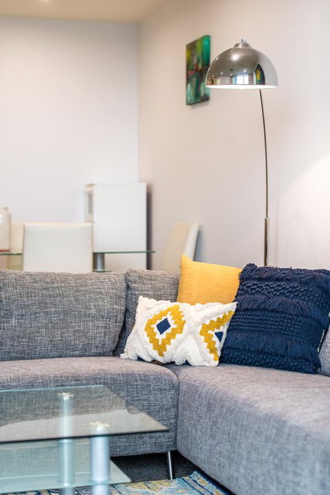 Beachside Luxury & Comfort, Ocean Views In Glenelg - Hervey Bay Accommodation 9
