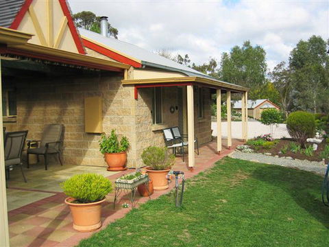 Riesling Trail & Clare Valley Cottages - Hervey Bay Accommodation 2