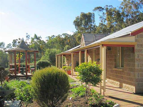 Riesling Trail & Clare Valley Cottages - Hervey Bay Accommodation 0