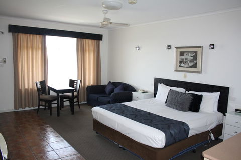 Lakeview Motel And Apartments - Tourism Hervey Bay 1