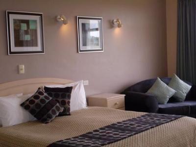 Lakeview Motel And Apartments - Tourism Hervey Bay 32