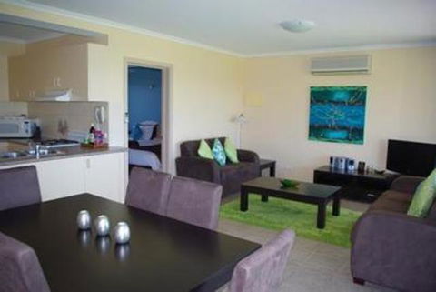 Lakeview Motel And Apartments - Tourism Hervey Bay 30