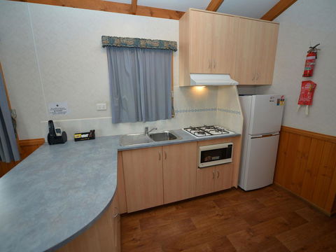Echo Holiday Parks - Waikerie - Hervey Bay Accommodation 33