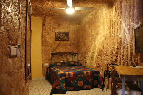 The Underground Motel - Hervey Bay Accommodation 5