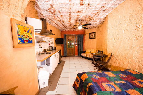 The Underground Motel - Hervey Bay Accommodation 18