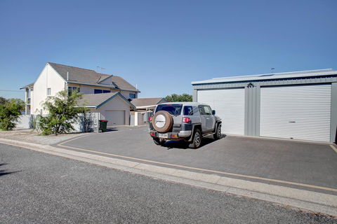 Bay Bliss - Hervey Bay Accommodation 6