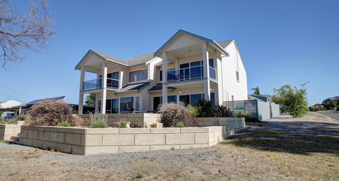 Bay Bliss - Hervey Bay Accommodation 4