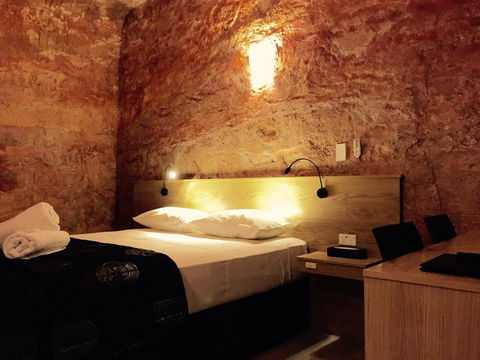 The Lookout Cave Underground Motel - Hervey Bay Accommodation 0