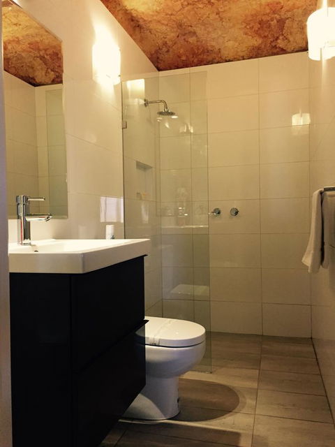 The Lookout Cave Underground Motel - Hervey Bay Accommodation 39