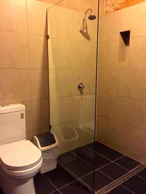 The Lookout Cave Underground Motel - Hervey Bay Accommodation 31