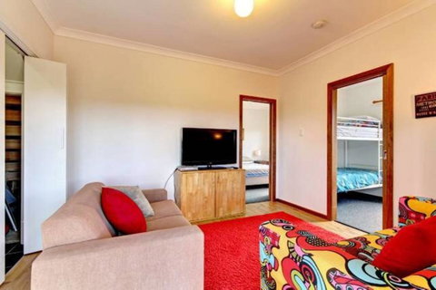 SeaWatch-Sea Views - Hervey Bay Accommodation 4