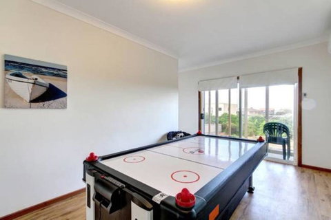SeaWatch-Sea Views - Hervey Bay Accommodation 11