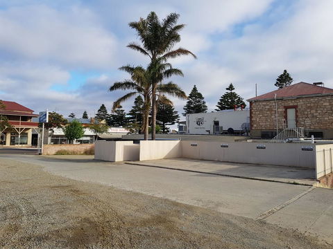 Pier Hotel Port Lincoln - Hervey Bay Accommodation 32