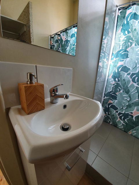 Pier Hotel Port Lincoln - Hervey Bay Accommodation 23