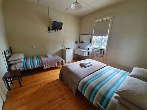 Pier Hotel Port Lincoln - Hervey Bay Accommodation 22