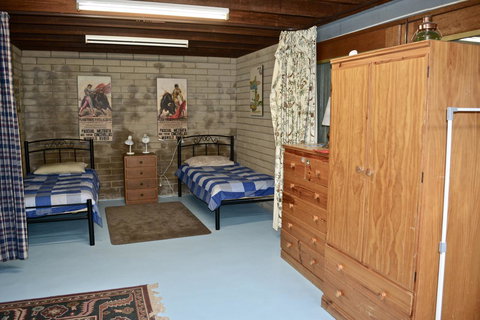 Dolphinview - Hervey Bay Accommodation 10