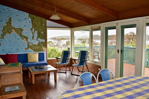 Dolphinview - Hervey Bay Accommodation 2