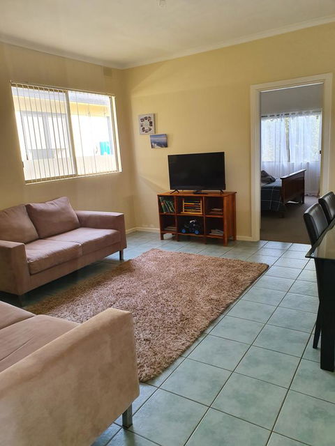 Super Central Location - Hervey Bay Accommodation 3