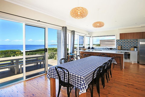 Culburra Beachhouse - Hervey Bay Accommodation 6