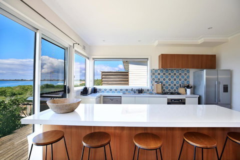 Culburra Beachhouse - Hervey Bay Accommodation 13