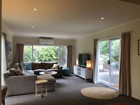 Jack\'s House B&B Clare - Tourism Hervey Bay 12