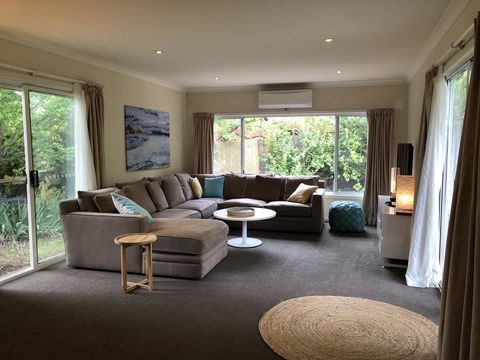 Jack\'s House B&B Clare - Tourism Hervey Bay 10