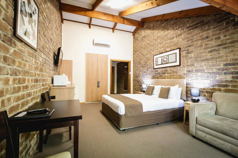 The Lodge By Manna - Tourism Hervey Bay 3