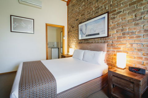 The Lodge By Manna - Tourism Hervey Bay 6