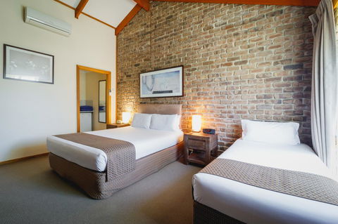 The Lodge By Manna - Tourism Hervey Bay 8