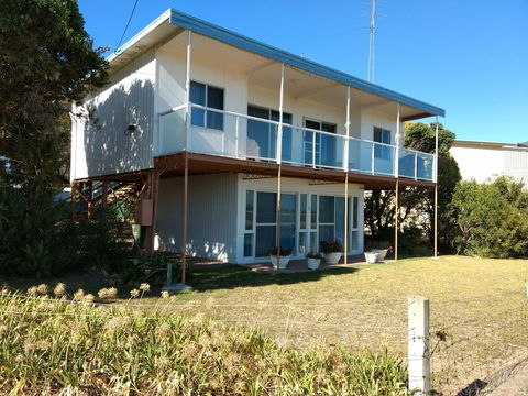 Seafront Shack - Tourism Hervey Bay 4