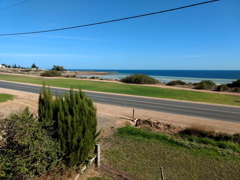 Seafront Shack - Tourism Hervey Bay 0