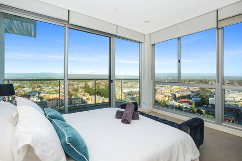 Glenelg Skyline Penthouse - Hervey Bay Accommodation 43