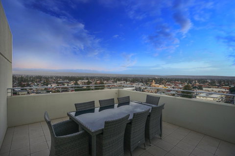Glenelg Skyline Penthouse - Hervey Bay Accommodation 34