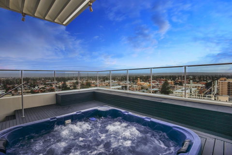 Glenelg Skyline Penthouse - Hervey Bay Accommodation 0
