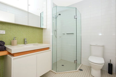 Glenelg Skyline Penthouse - Hervey Bay Accommodation 41