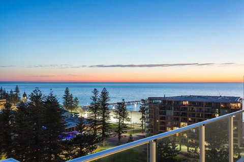 Glenelg Skyline Penthouse - Hervey Bay Accommodation 32