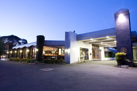 The Commodore - Tourism Hervey Bay 1