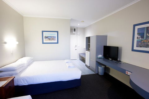 The Commodore - Tourism Hervey Bay 27