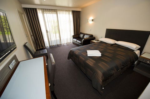 The Commodore - Tourism Hervey Bay 5
