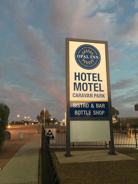 Opal Inn Hotel, Motel, Caravan Park - Hervey Bay Accommodation 0
