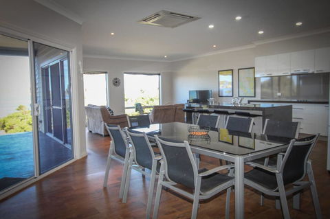 Waterfront On Osprey - Hervey Bay Accommodation 14