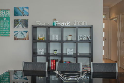 Waterfront On Osprey - Hervey Bay Accommodation 9