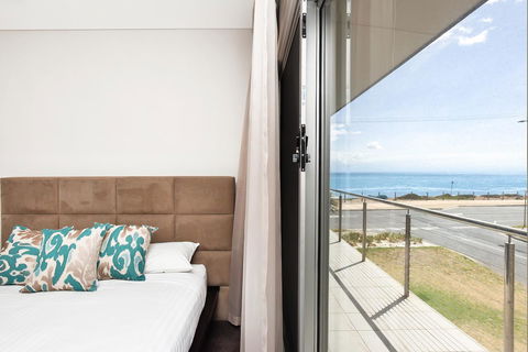 Esplanade Escape - Tourism Hervey Bay 12