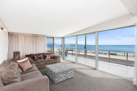 Esplanade Escape - Tourism Hervey Bay 18