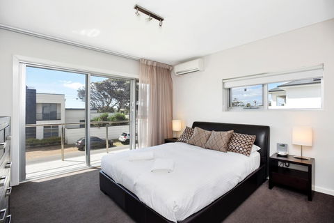 Esplanade Escape - Tourism Hervey Bay 14