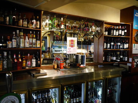 Grand Tasman Hotel - Hervey Bay Accommodation 9