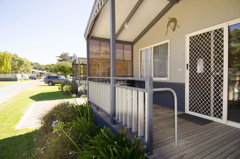 Lakeside Tourist Park - Hervey Bay Accommodation 11